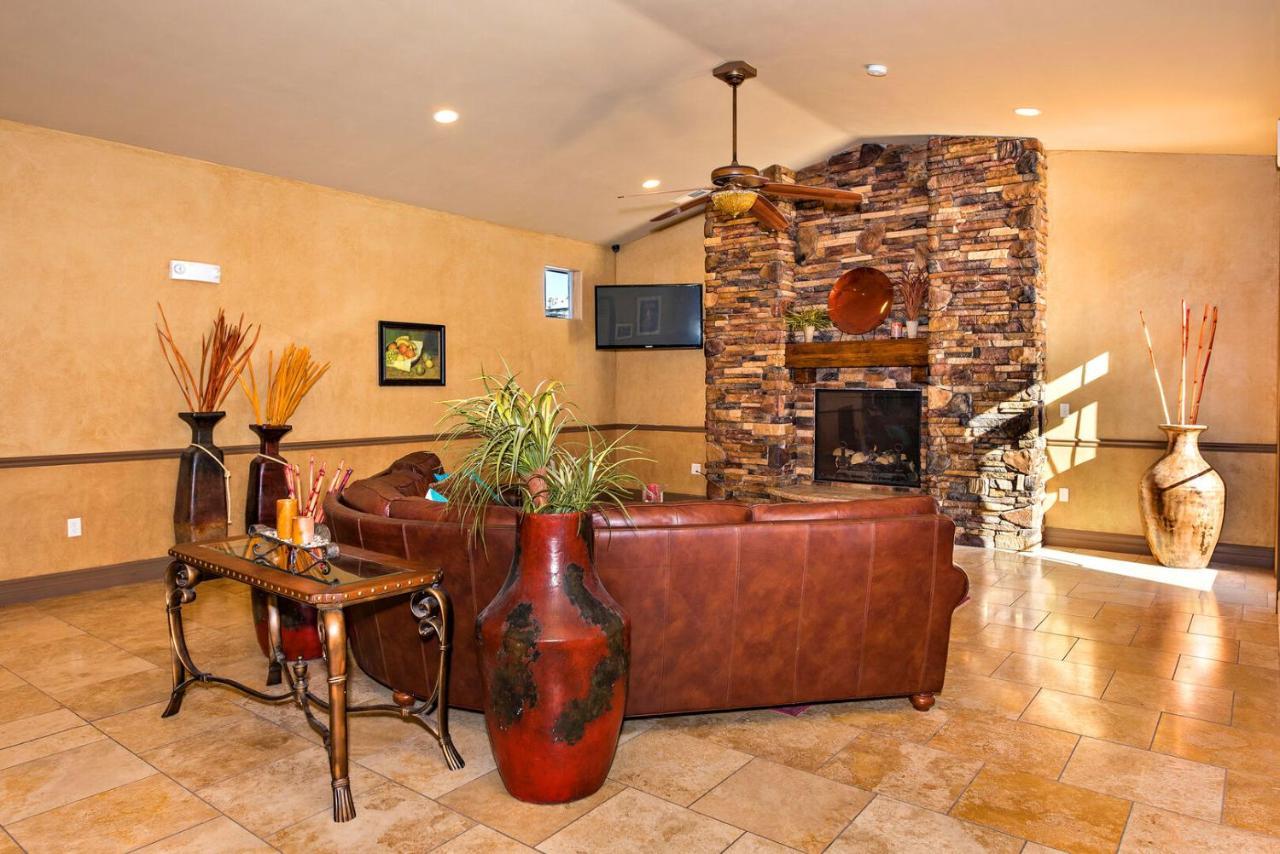 H7-heavenly-ground Floor 3-bedroom Hillside View Hurricane